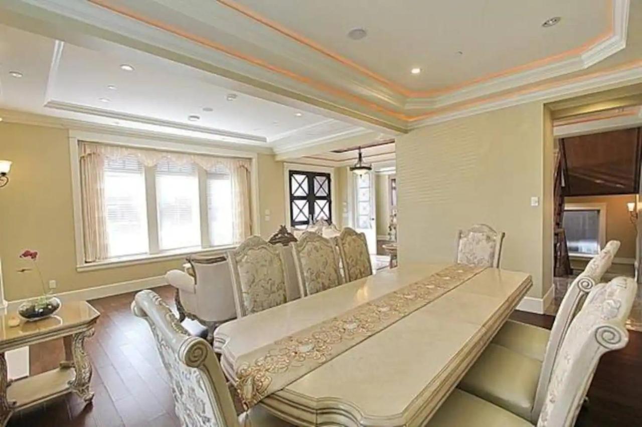 דירות וונקובר Mike'S Luxury House מראה חיצוני תמונה